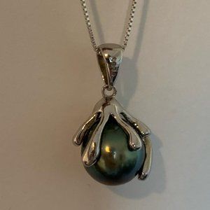 925 Sterling Silver Artistic Wrapping Cultured Tahitian Black Pearl Pendant